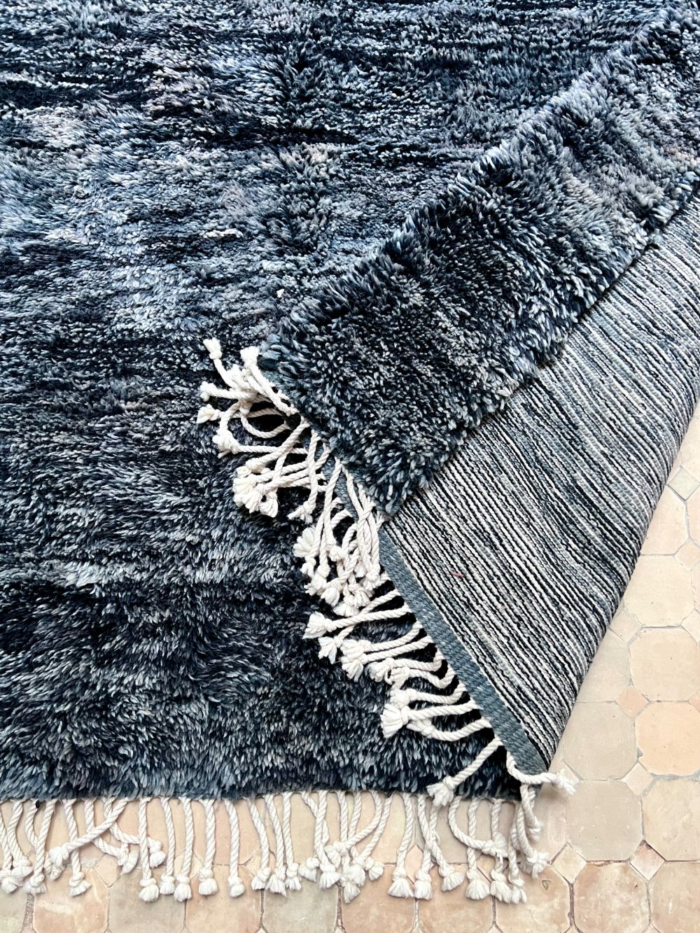 Moroccan Graphite Bear Rug 460x250cm