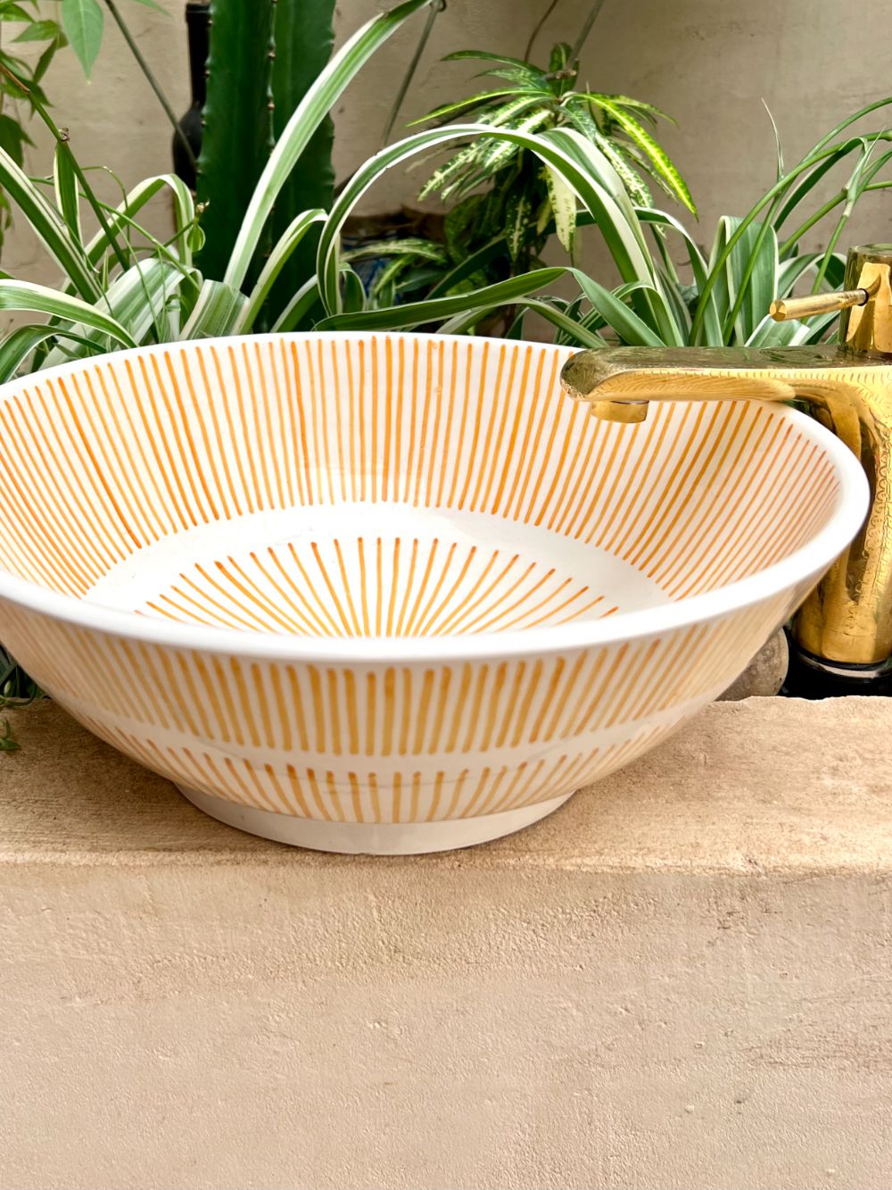 Order by Size: Moroccan Washbasin sink Beam