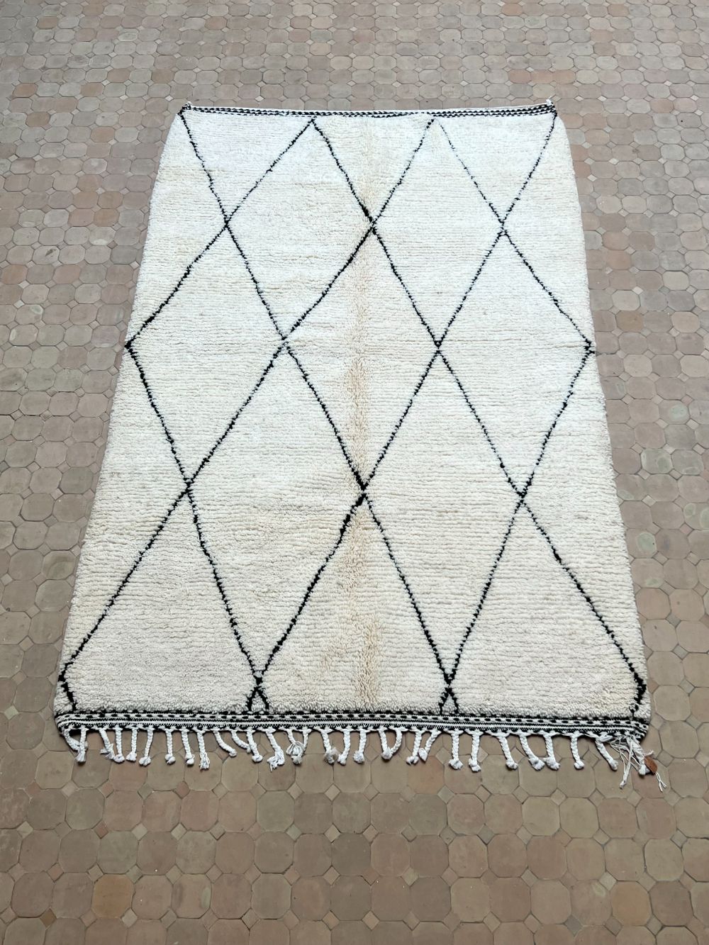 Moroccan Diamond Rug 260x160cm