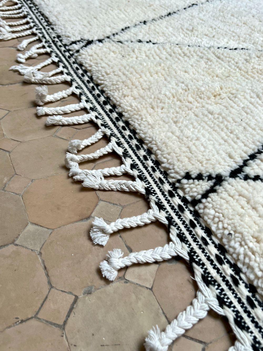 Moroccan Diamond Rug 260x160cm