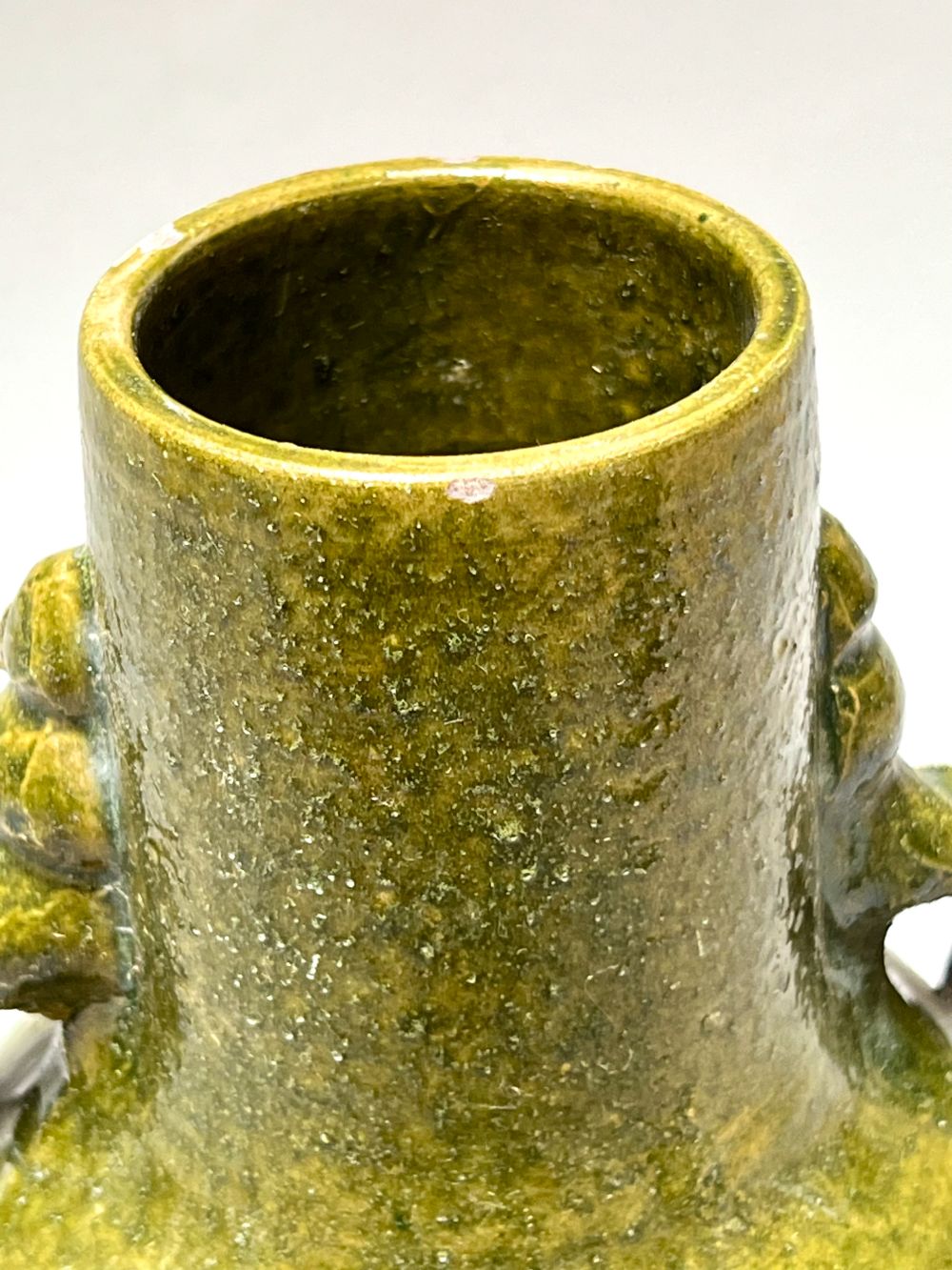 Keraaminen antiikkimaljakko