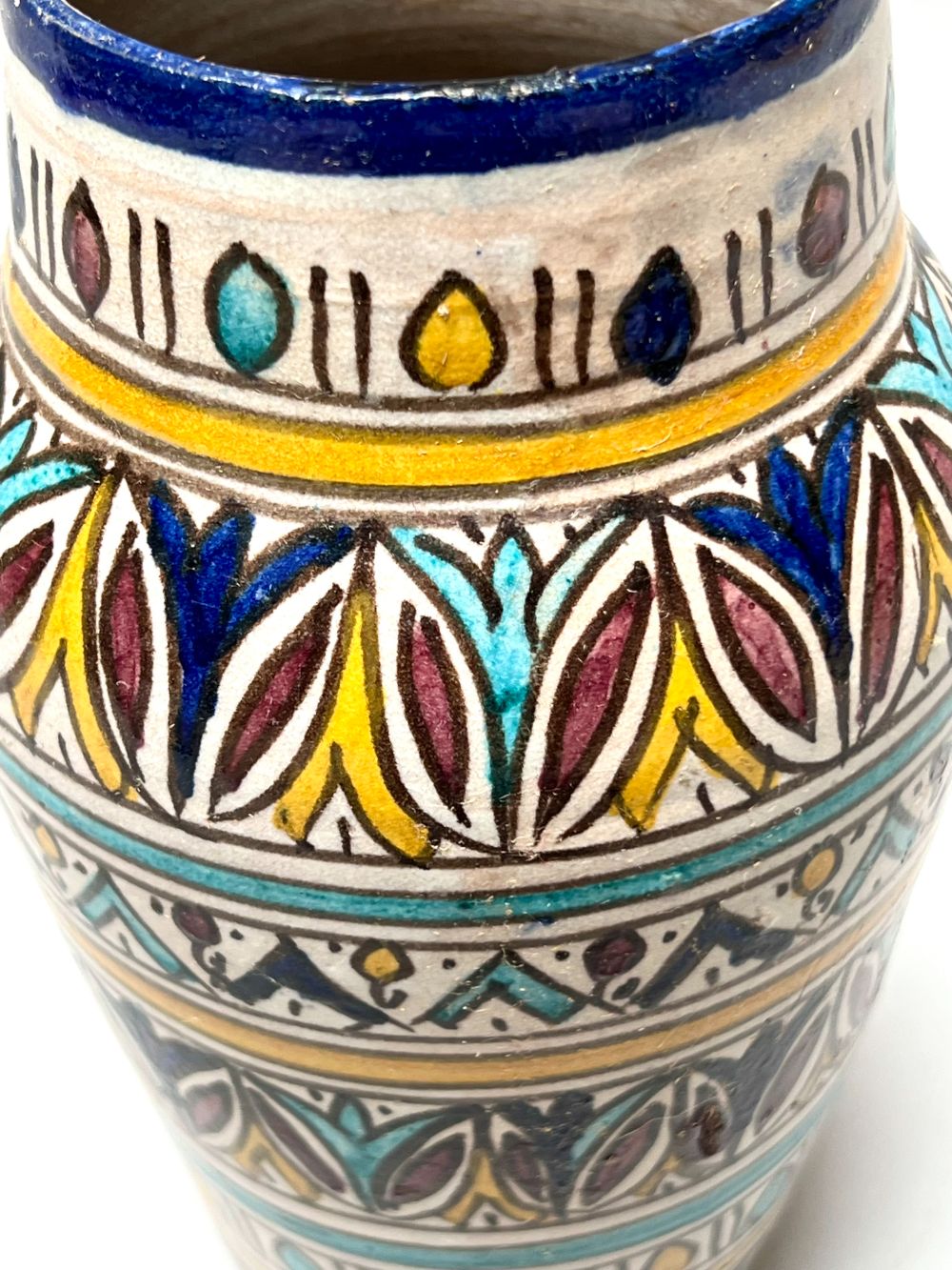 Keraaminen antiikkimaljakko