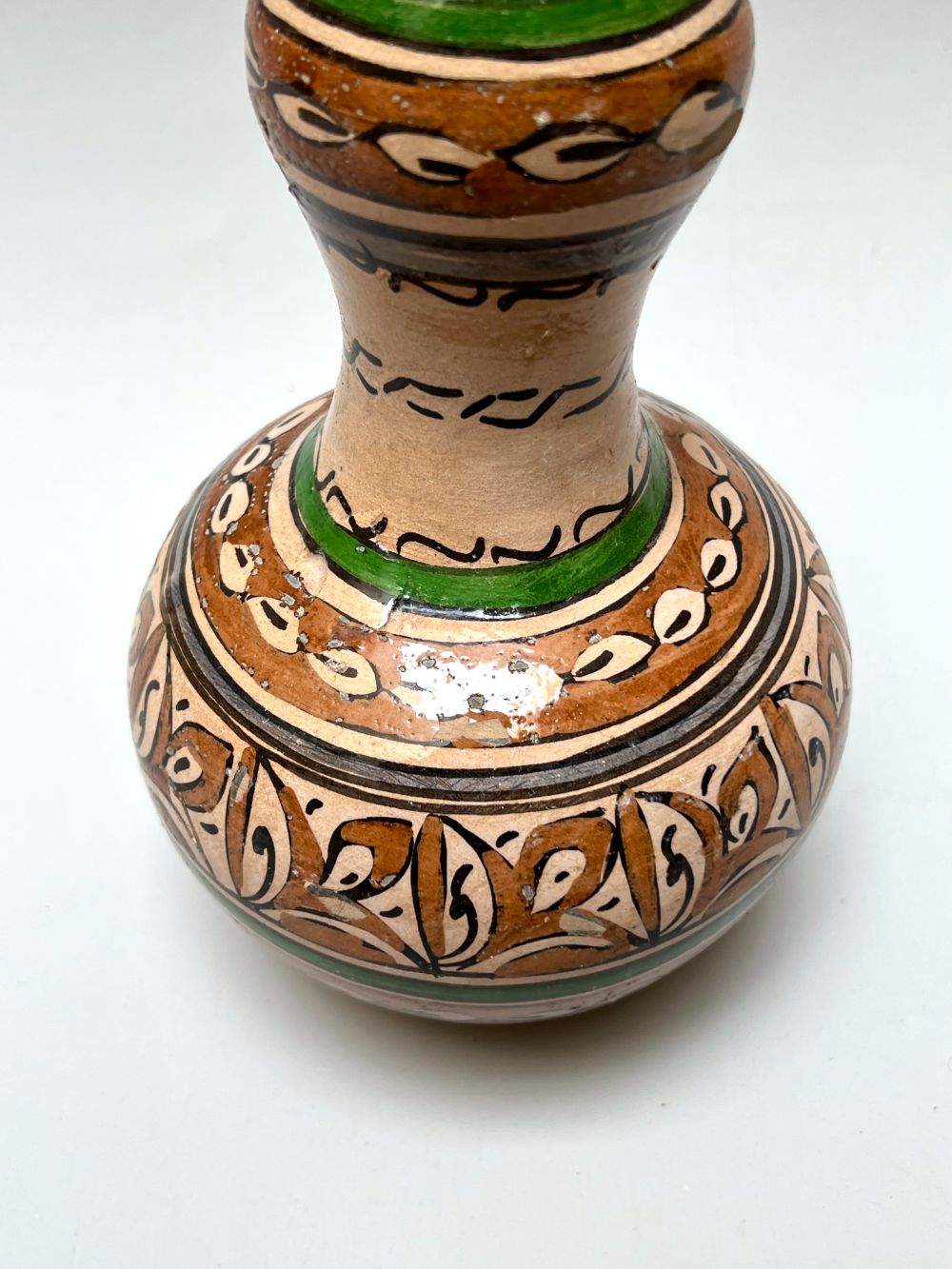 Keraaminen antiikkimaljakko