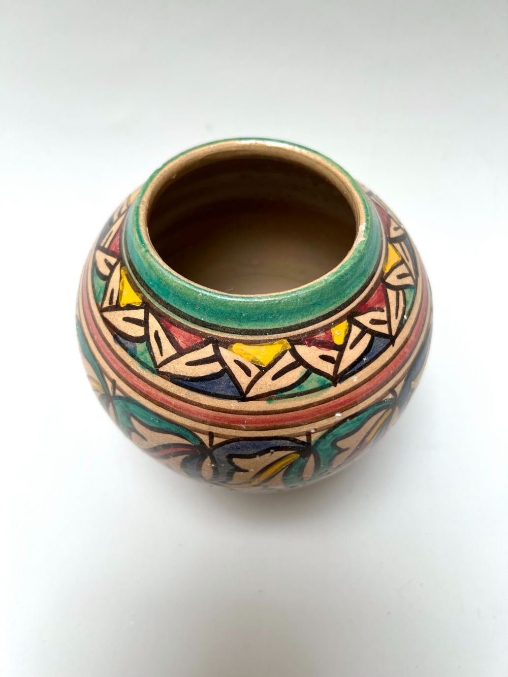 Keraaminen antiikkimaljakko