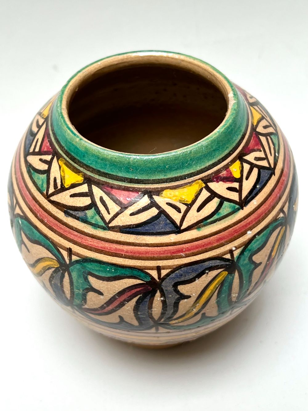 Keraaminen antiikkimaljakko