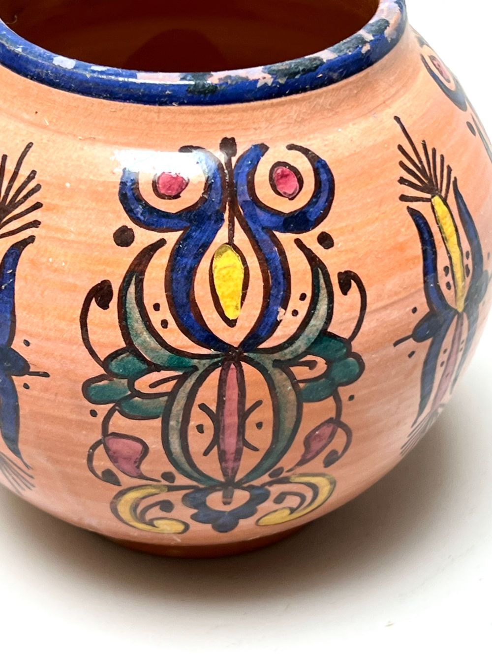 Keraaminen antiikkimaljakko