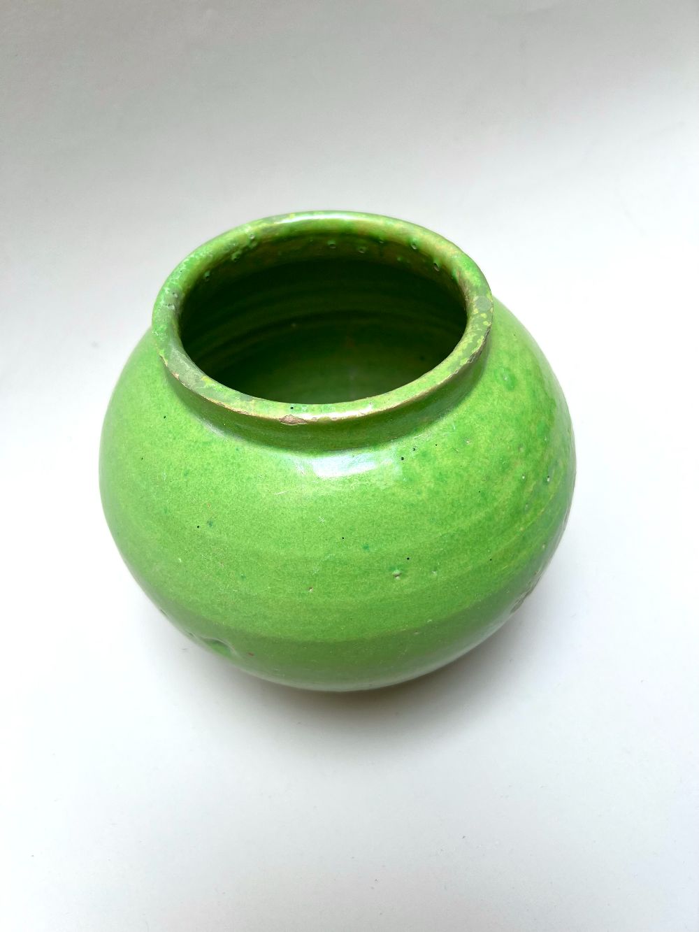 Keraaminen antiikki Pot