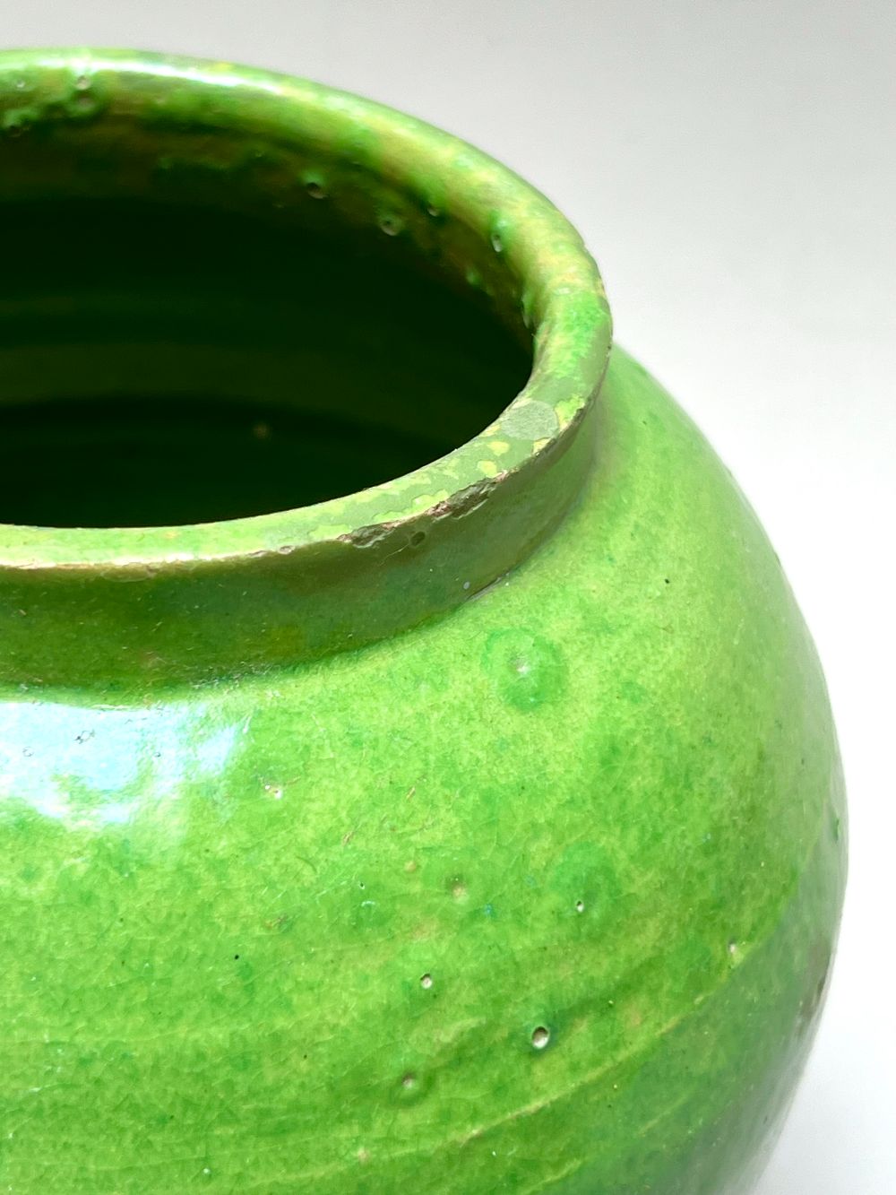 Keraaminen antiikki Pot