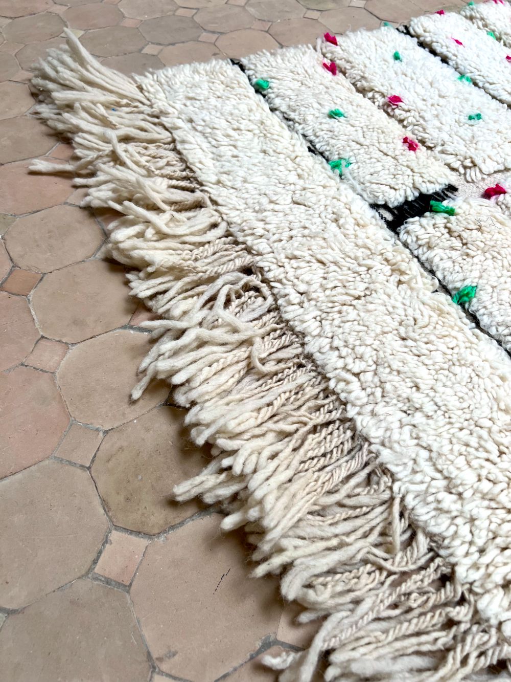 Moroccan Dotted Rug 260x150cm