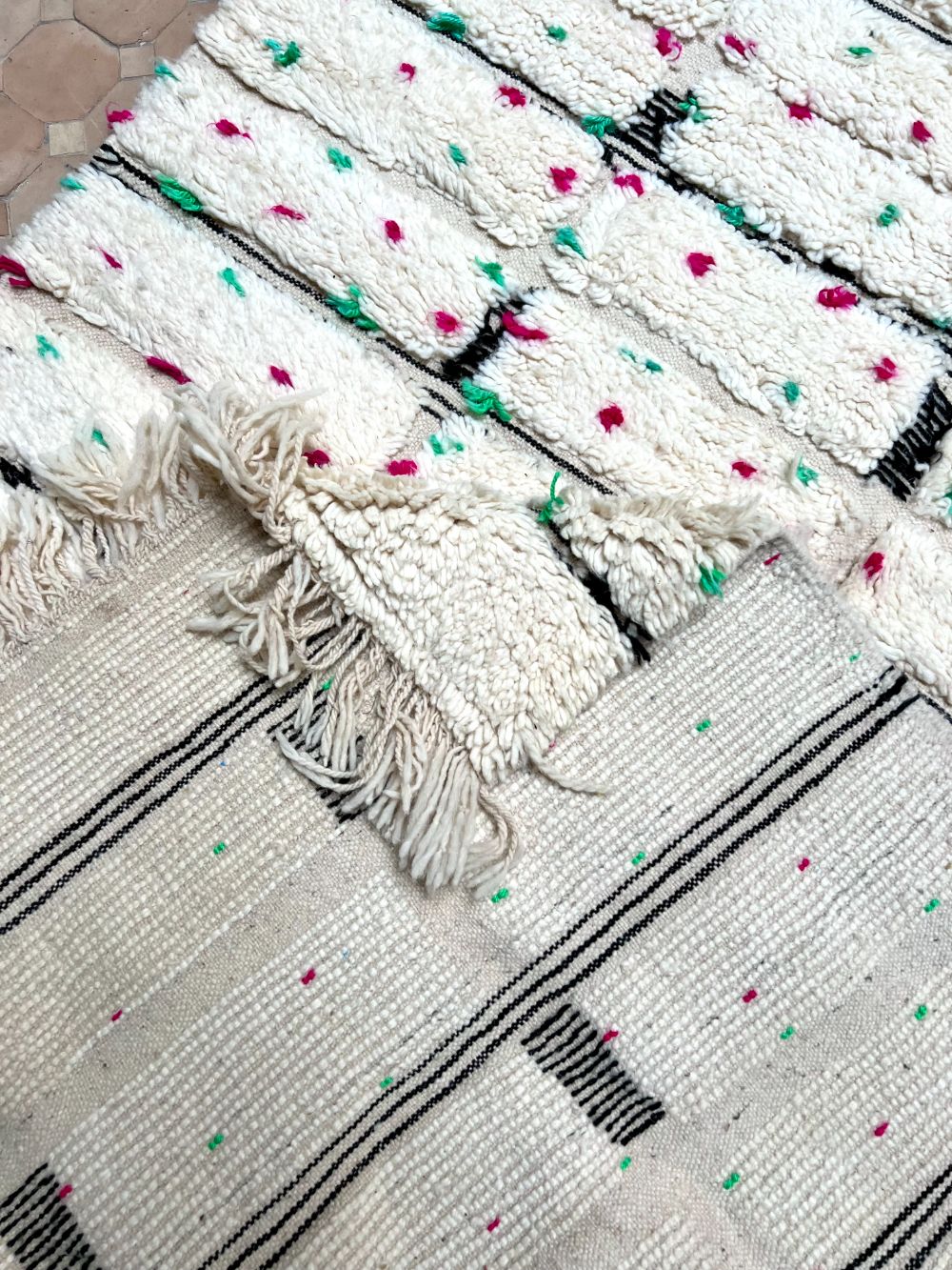 Moroccan Dotted Rug 260x150cm