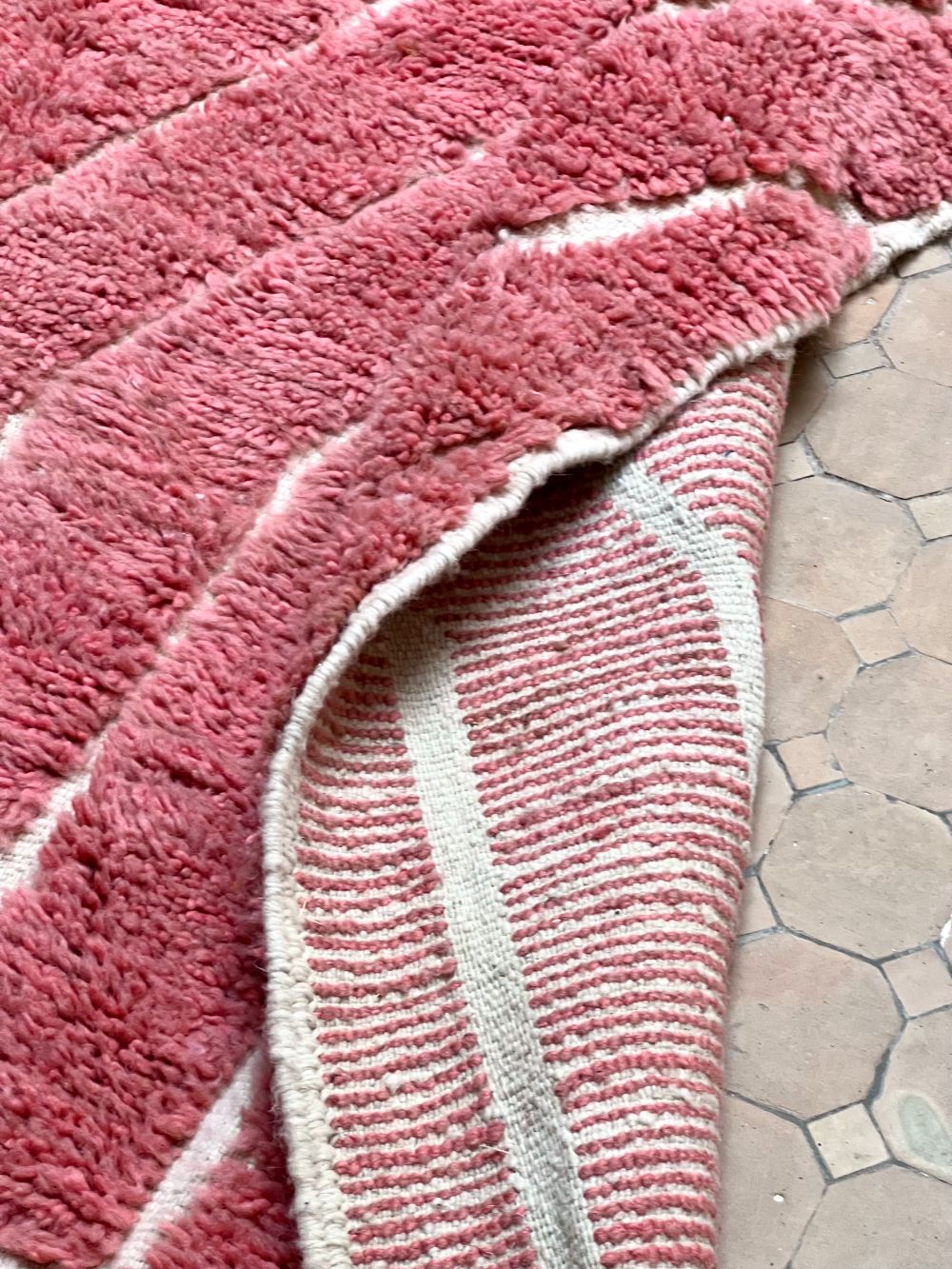 Marokkolainen Hattara matto 245x180cm