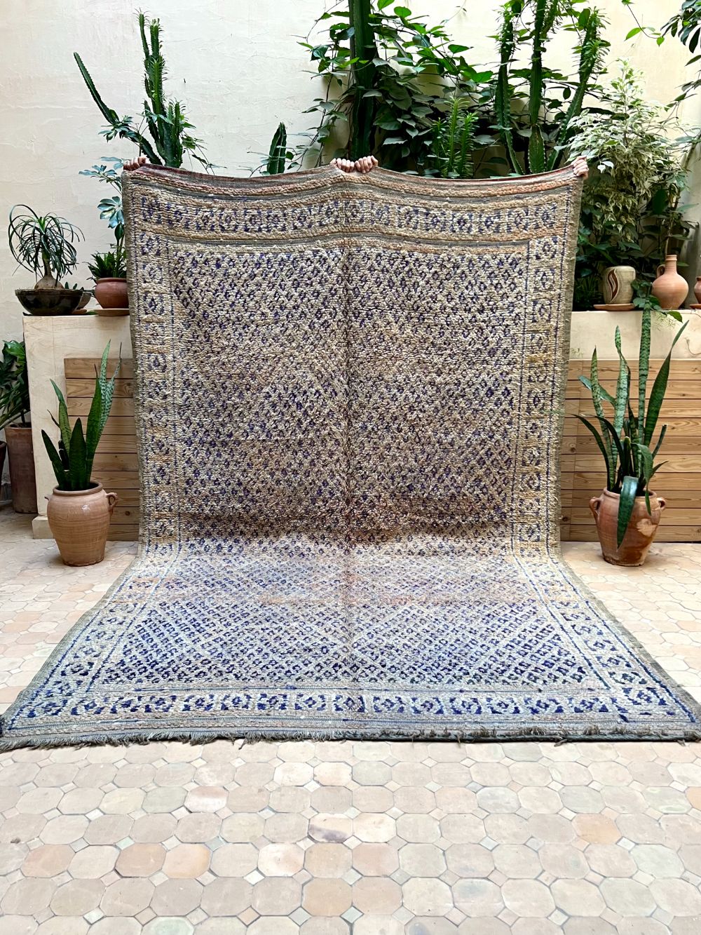 Moroccan Vintage Zayane Rug 325x195cm