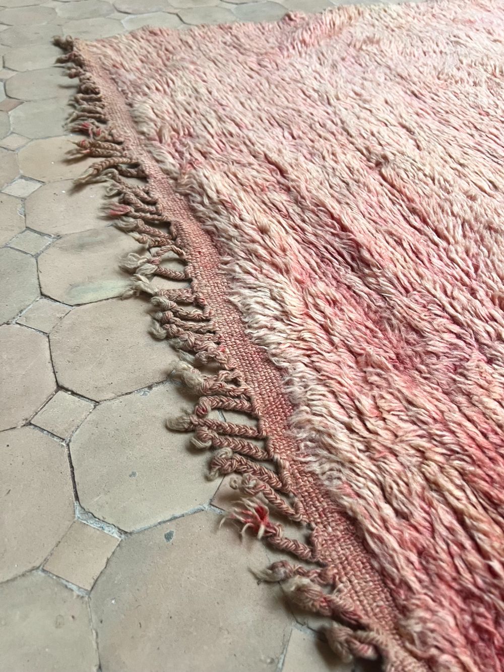 Moroccan Vintage Monochrome Rug 335x200cm