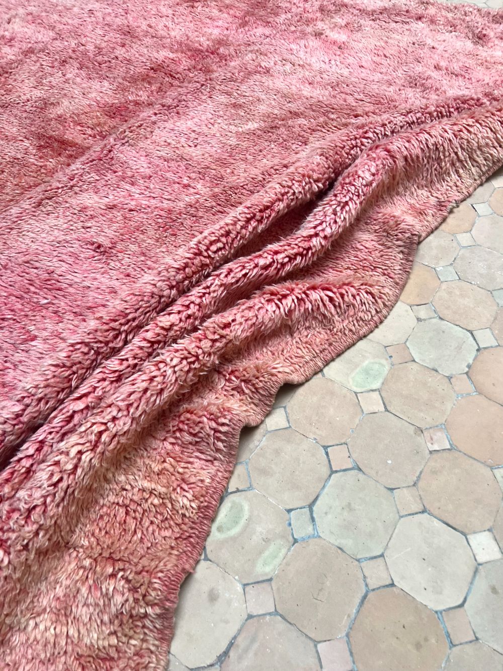 Moroccan Vintage Monochrome Rug 335x200cm