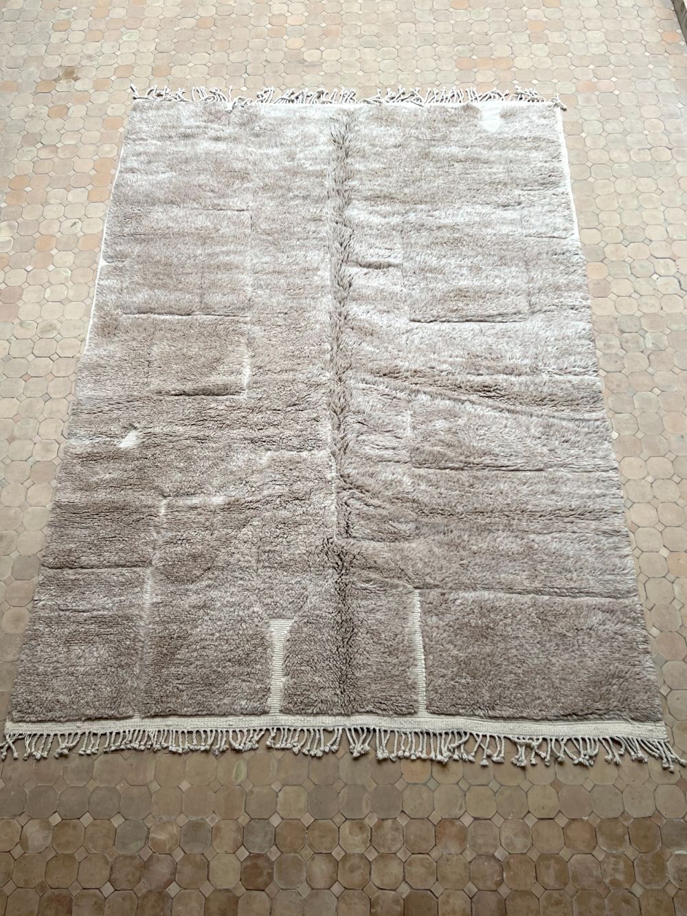Moroccan Grey Bear Rug 305x210cm