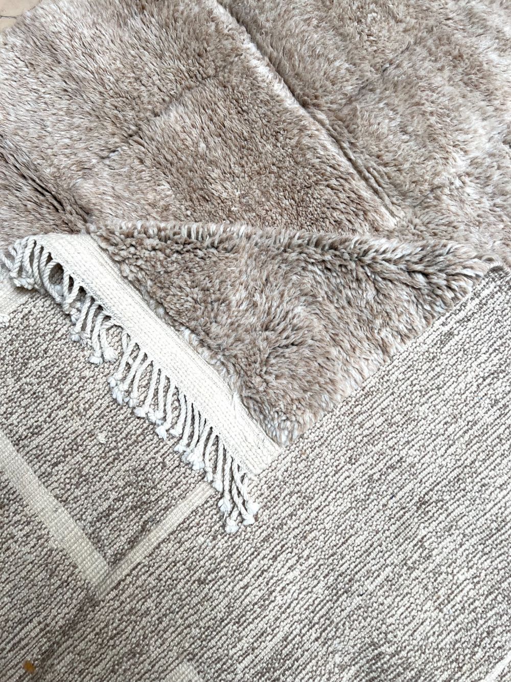 Moroccan Grey Bear Rug 305x210cm