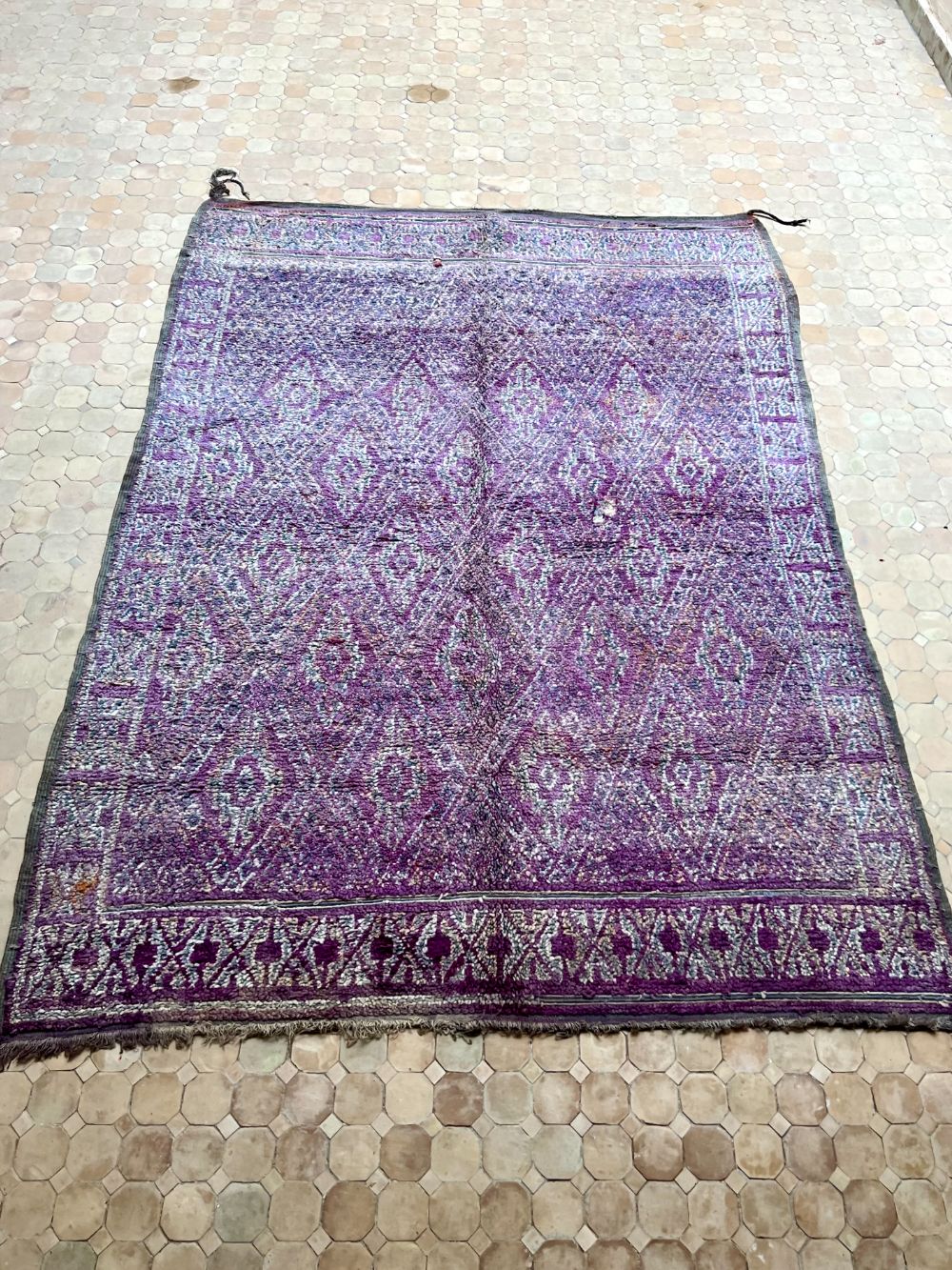 Moroccan Vintage Zayane Rug 280x205cm