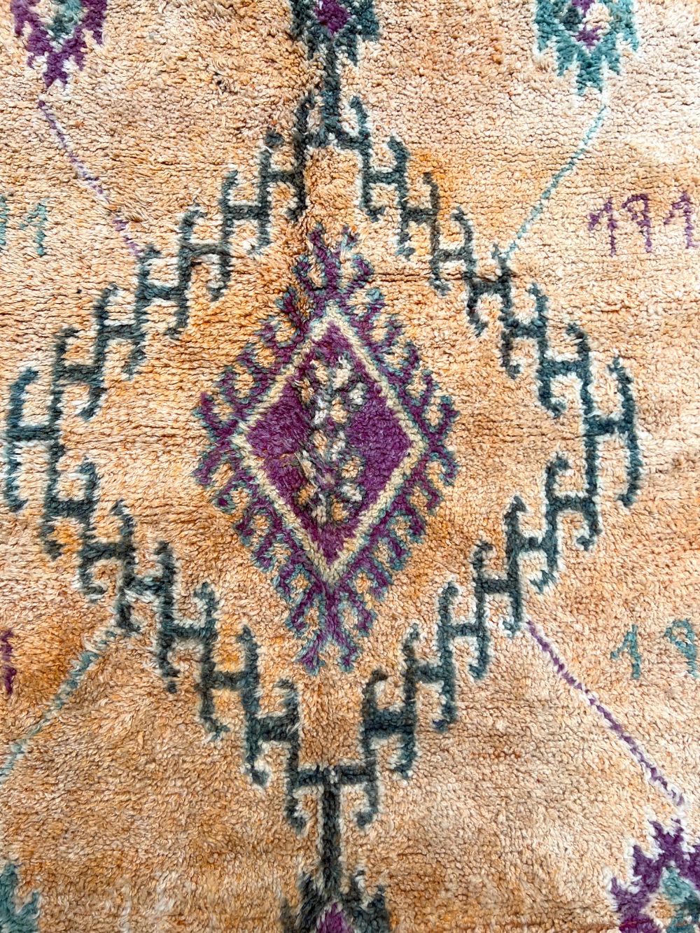 Moroccan Vintage Boujaad Rug 335x165cm