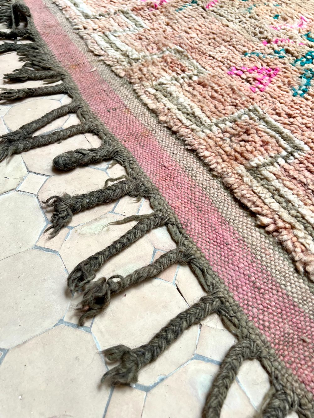 Moroccan Vintage Boujaad Rug 330x175cm