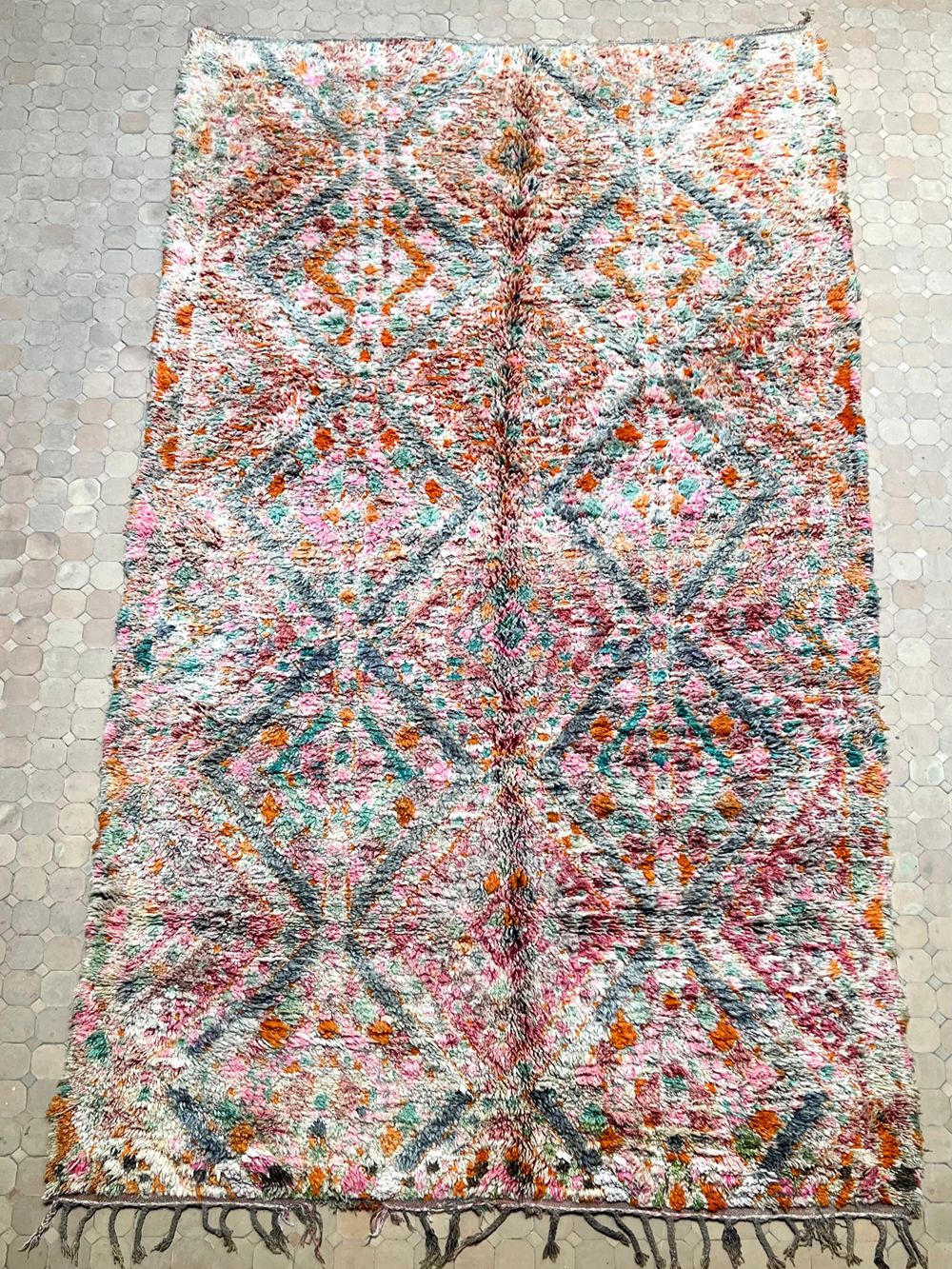 Marokkolainen vintage Beni M'Guild matto 400x215cm