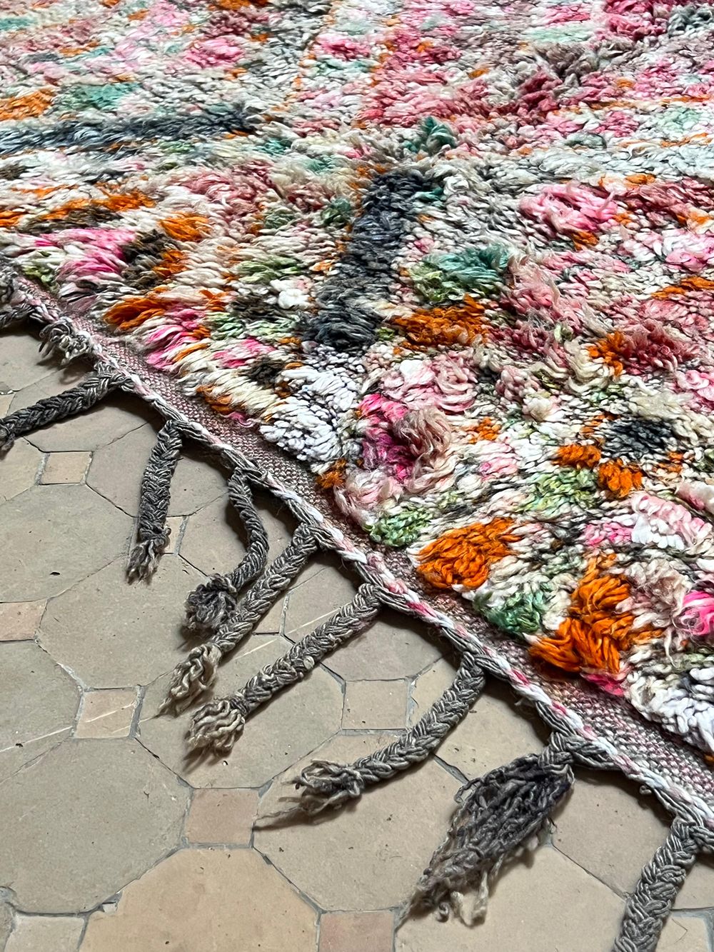 Marokkolainen vintage Beni M'Guild matto 400x215cm