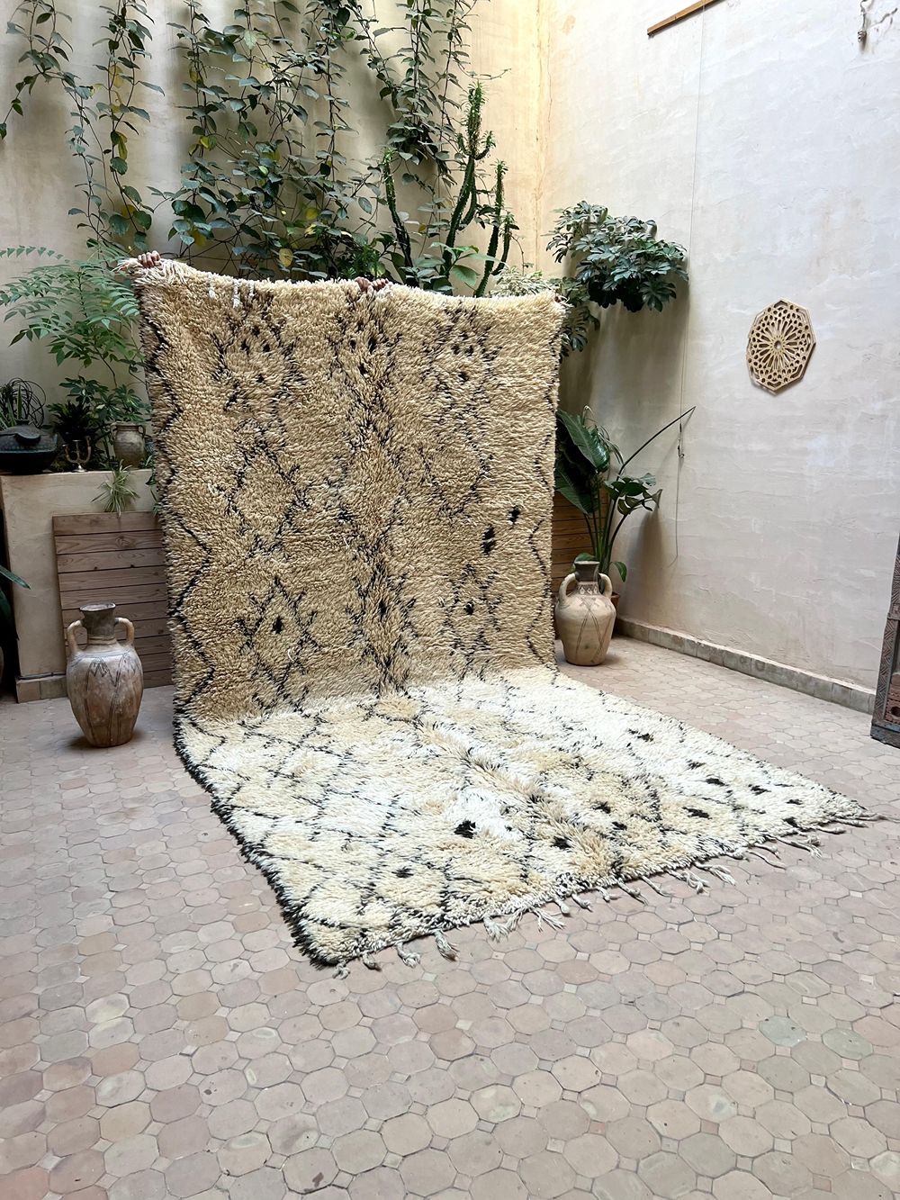 Moroccan Vintage Beni Ouarain Rug 375x190cm