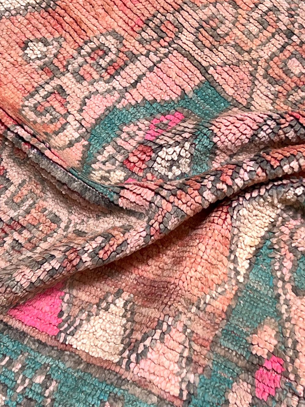 Moroccan Vintage Boujaad Rug 270x120cm