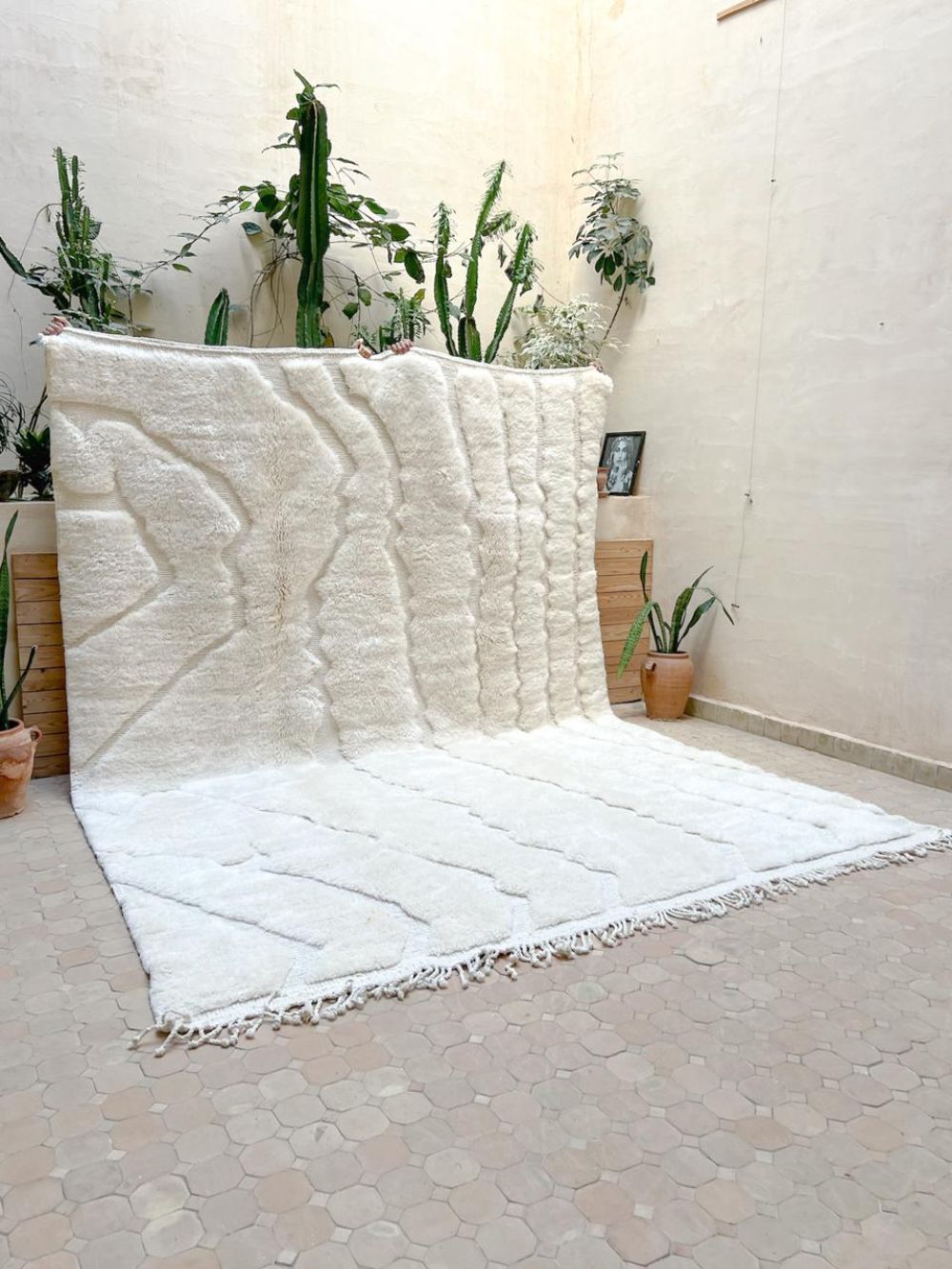 Moroccan Mrirt Rug Polar Bear 350x260cm