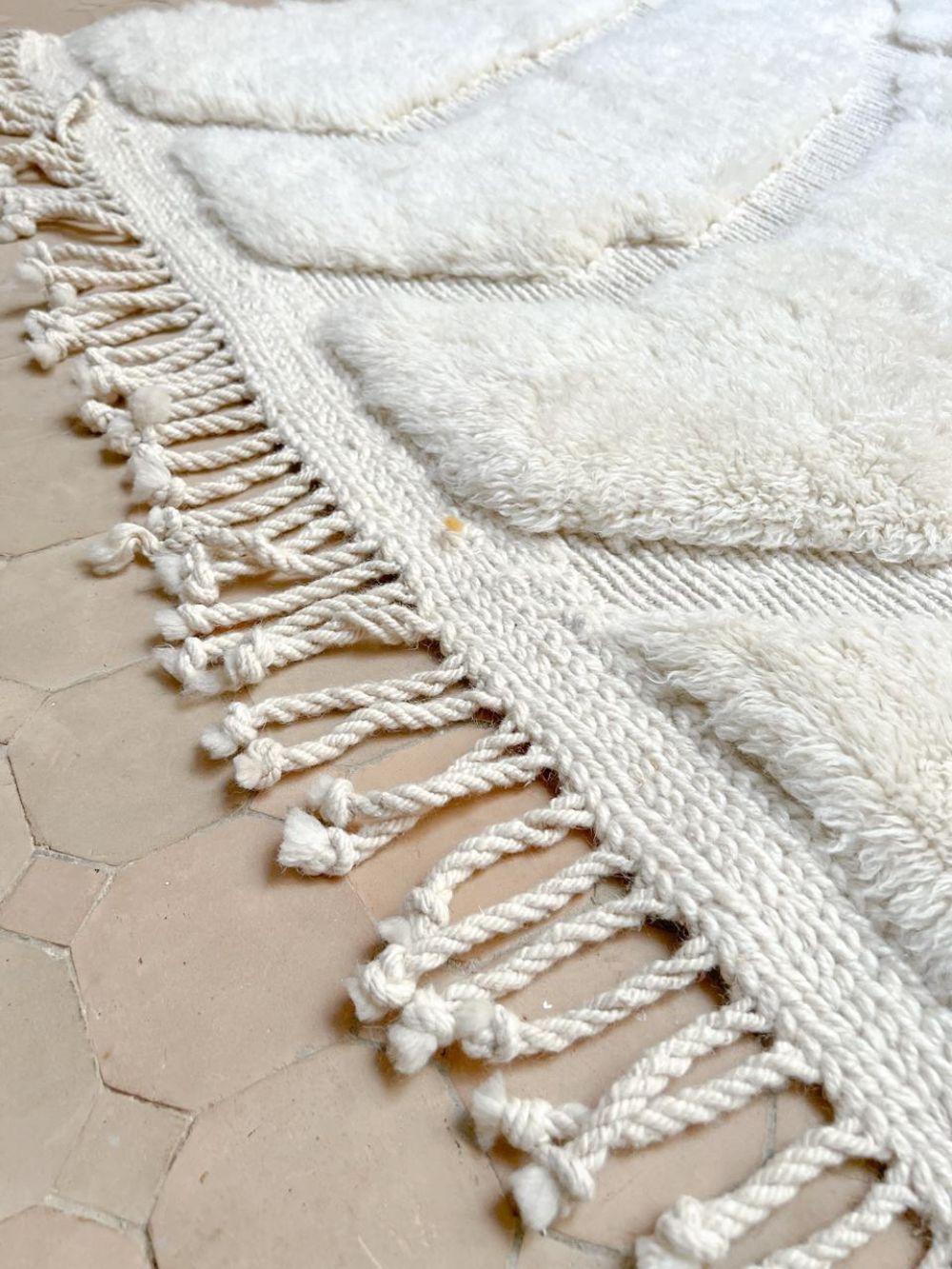 Moroccan Mrirt Rug Polar Bear 350x260cm