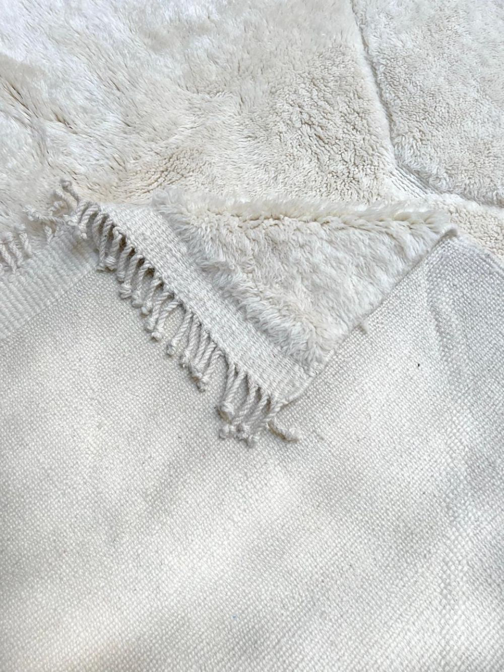 Moroccan Mrirt Rug Polar Bear 295x215cm