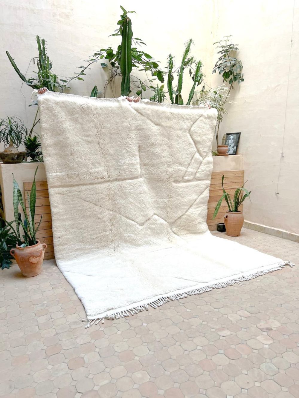 Moroccan Mrirt Rug Polar Bear 295x215cm