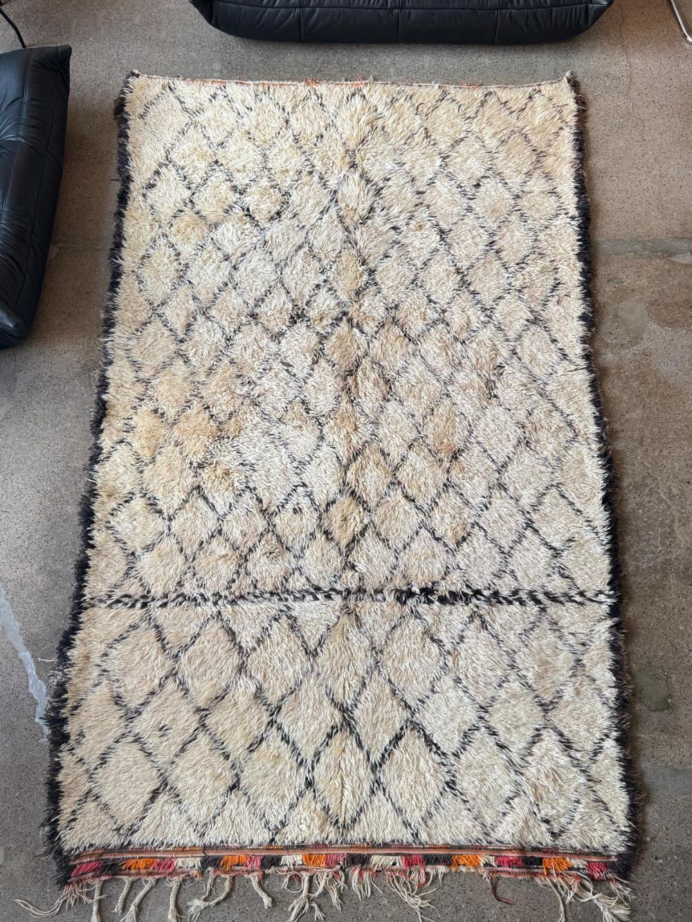 Reserved Päivi : Moroccan Vintage Beni Ouarain Rug 335x200cm