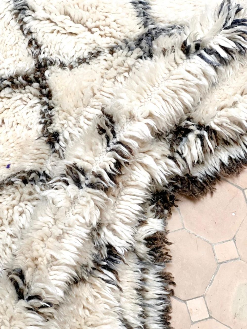 Moroccan Vintage Beni Ouarain Rug 380x190cm