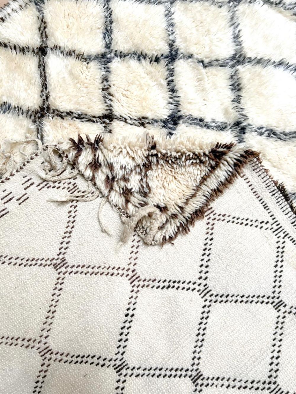 Moroccan Vintage Beni Ouarain Rug 380x190cm