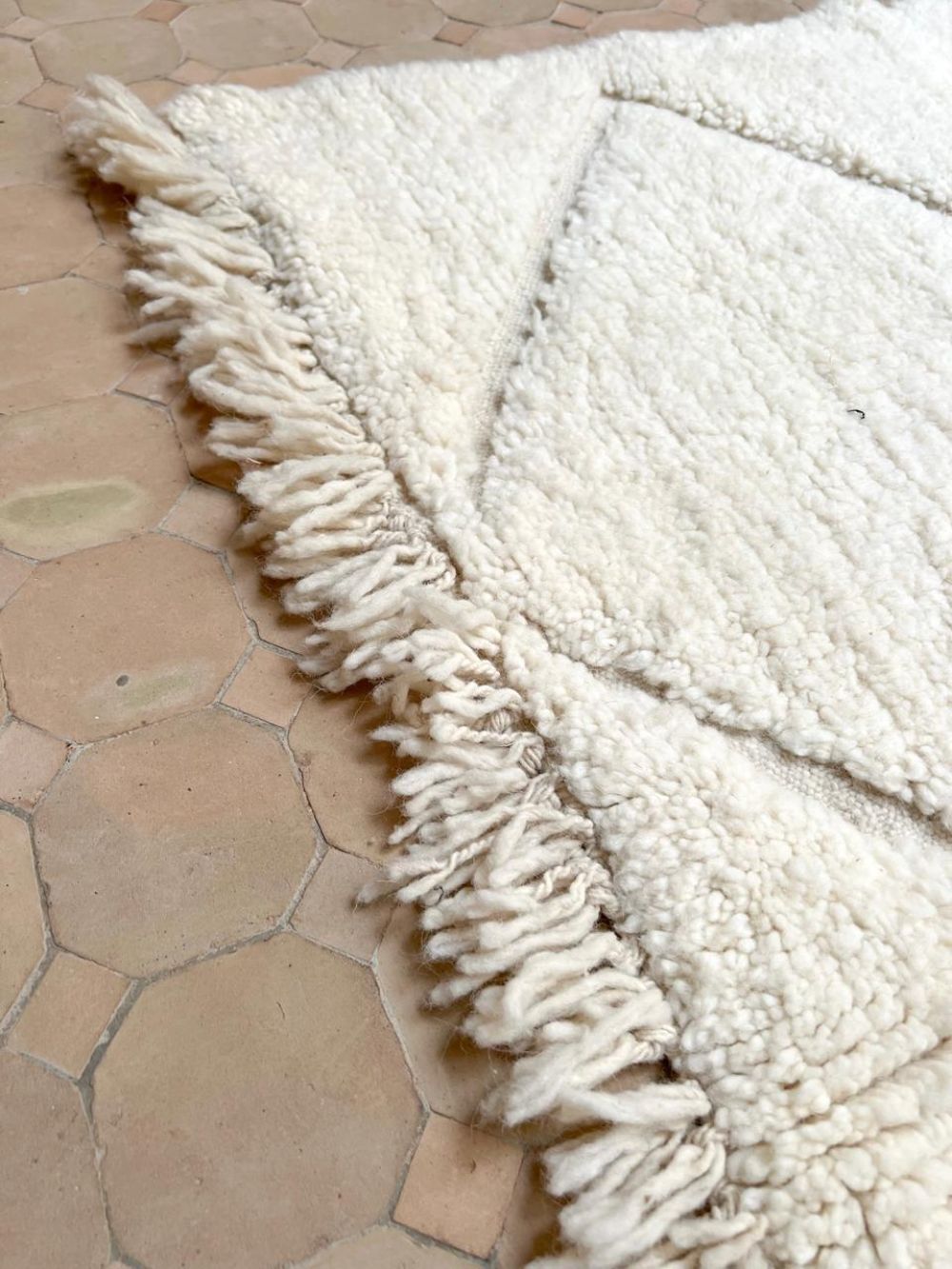 Moroccan All White Rug 205x125cm