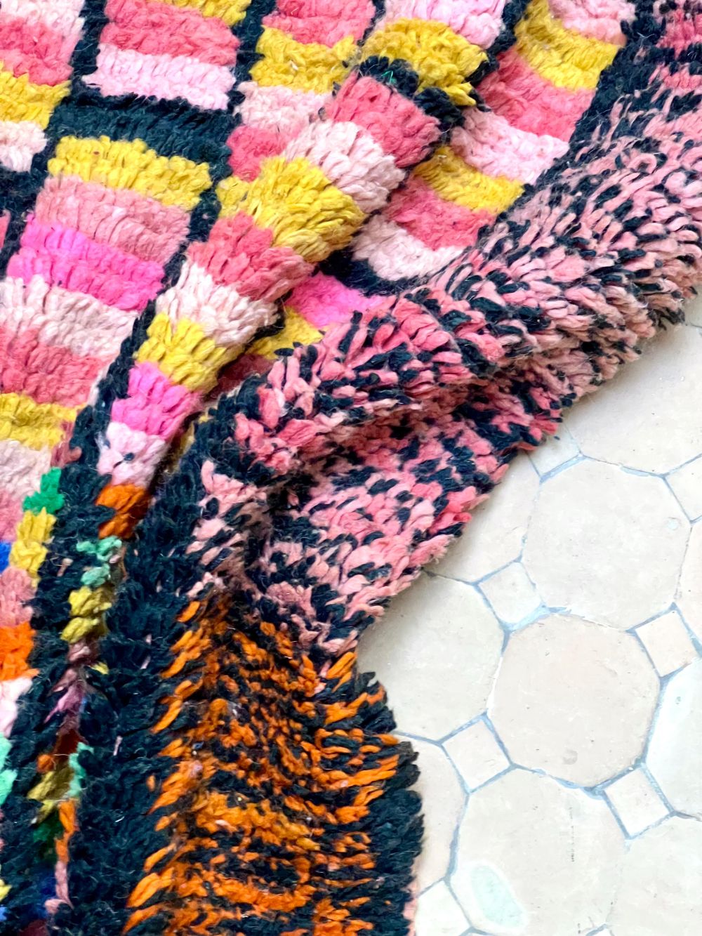 Marokkolainen Boujaad matto 360x265cm