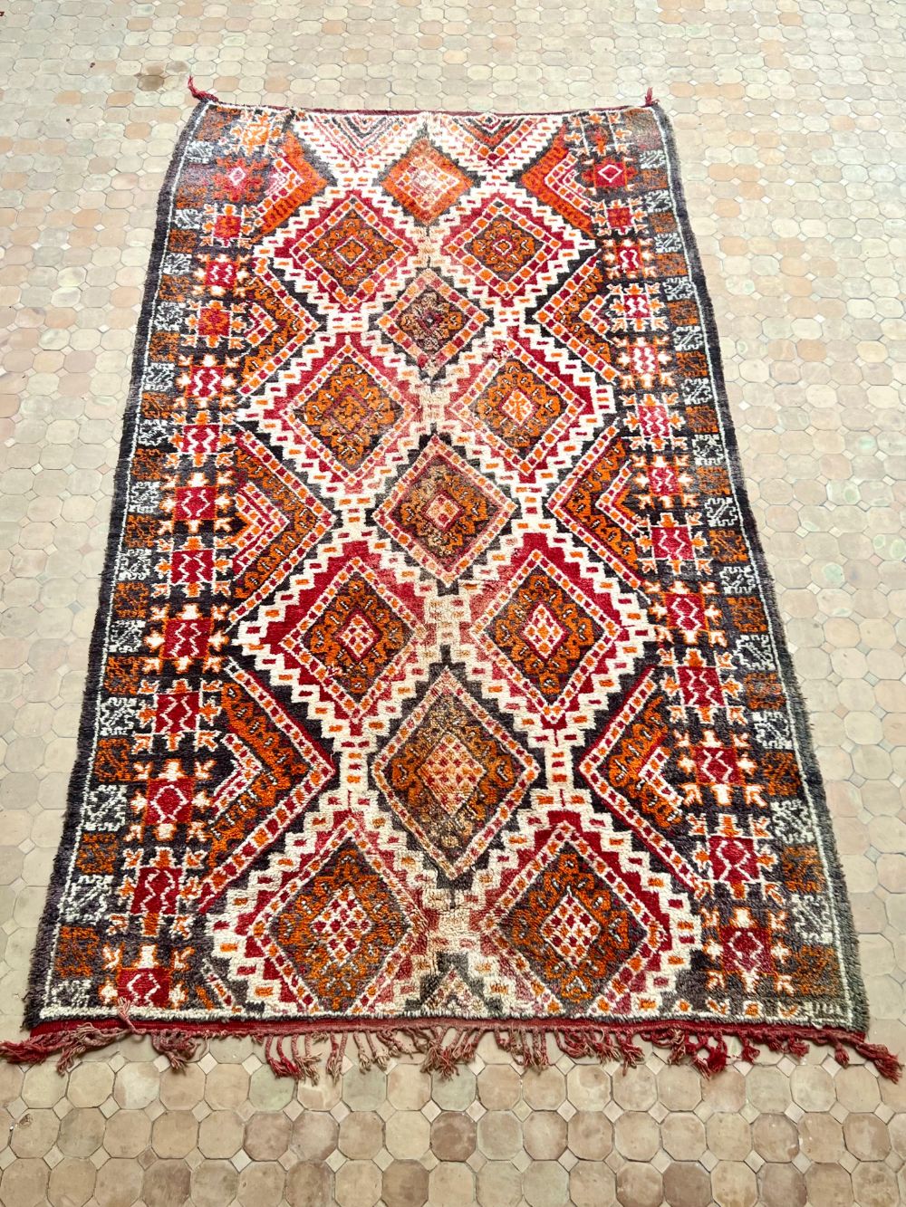 Marokkolainen vintage Beni M'Guild matto 330x185cm