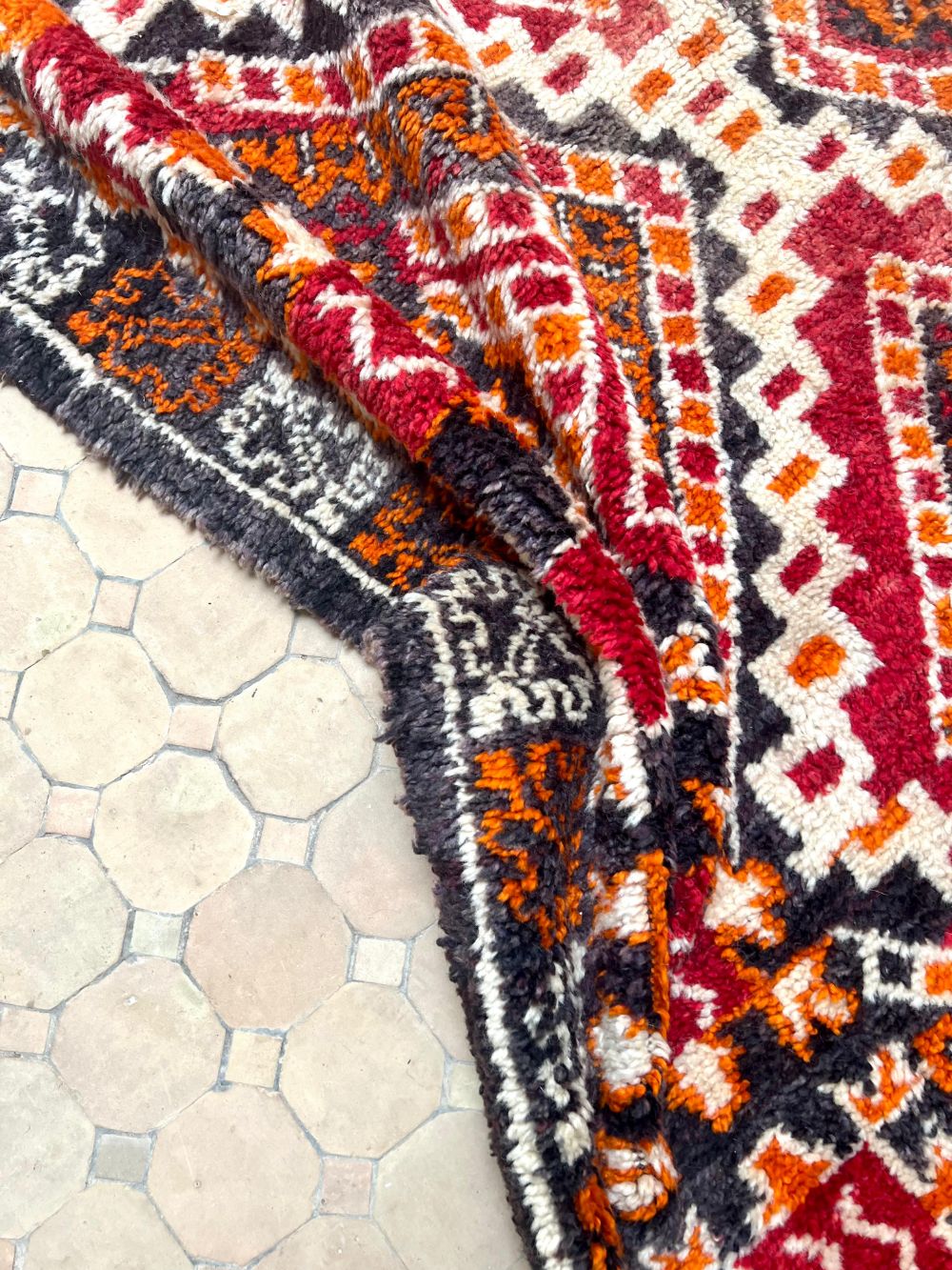 Moroccan Vintage Beni M'Guild Rug 330x185cm