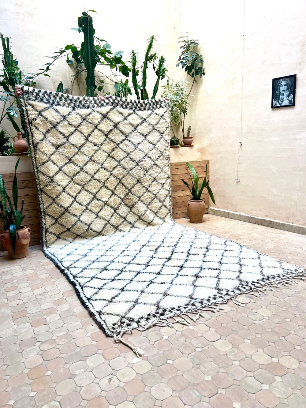 Moroccan Vintage Beni Ouarain Rug 380x190cm