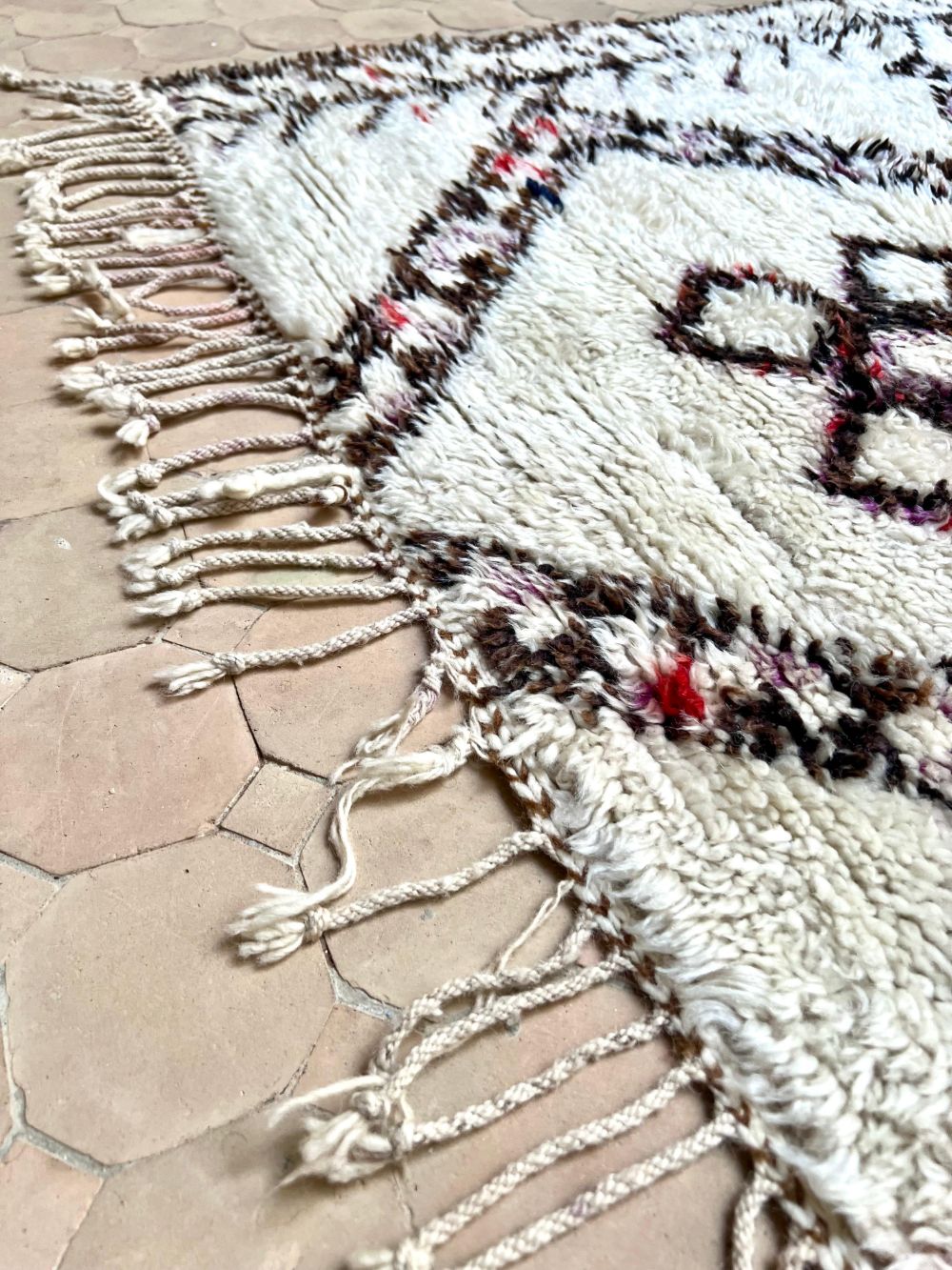 Moroccan Vintage Beni Ouarain Rug 305x190cm