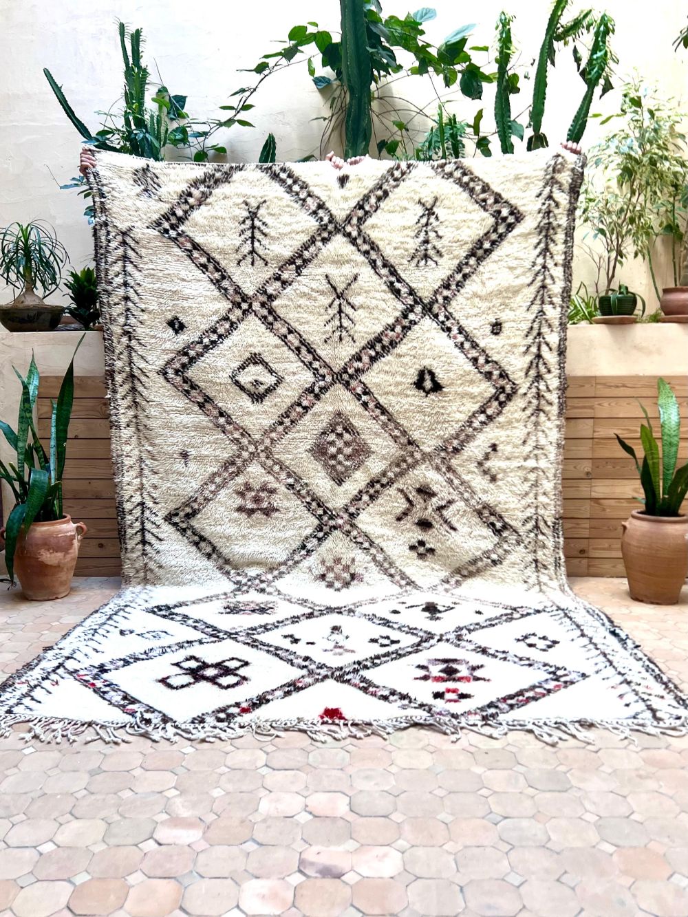 Reserved Päivi: Moroccan Vintage Beni Ouarain Rug 305x190cm