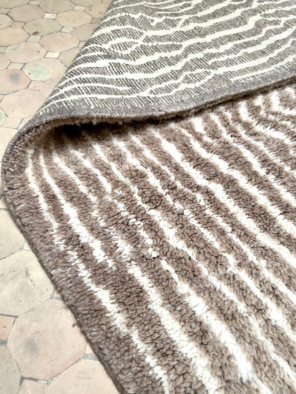 Moroccan Mrirt Rug 315x200cm