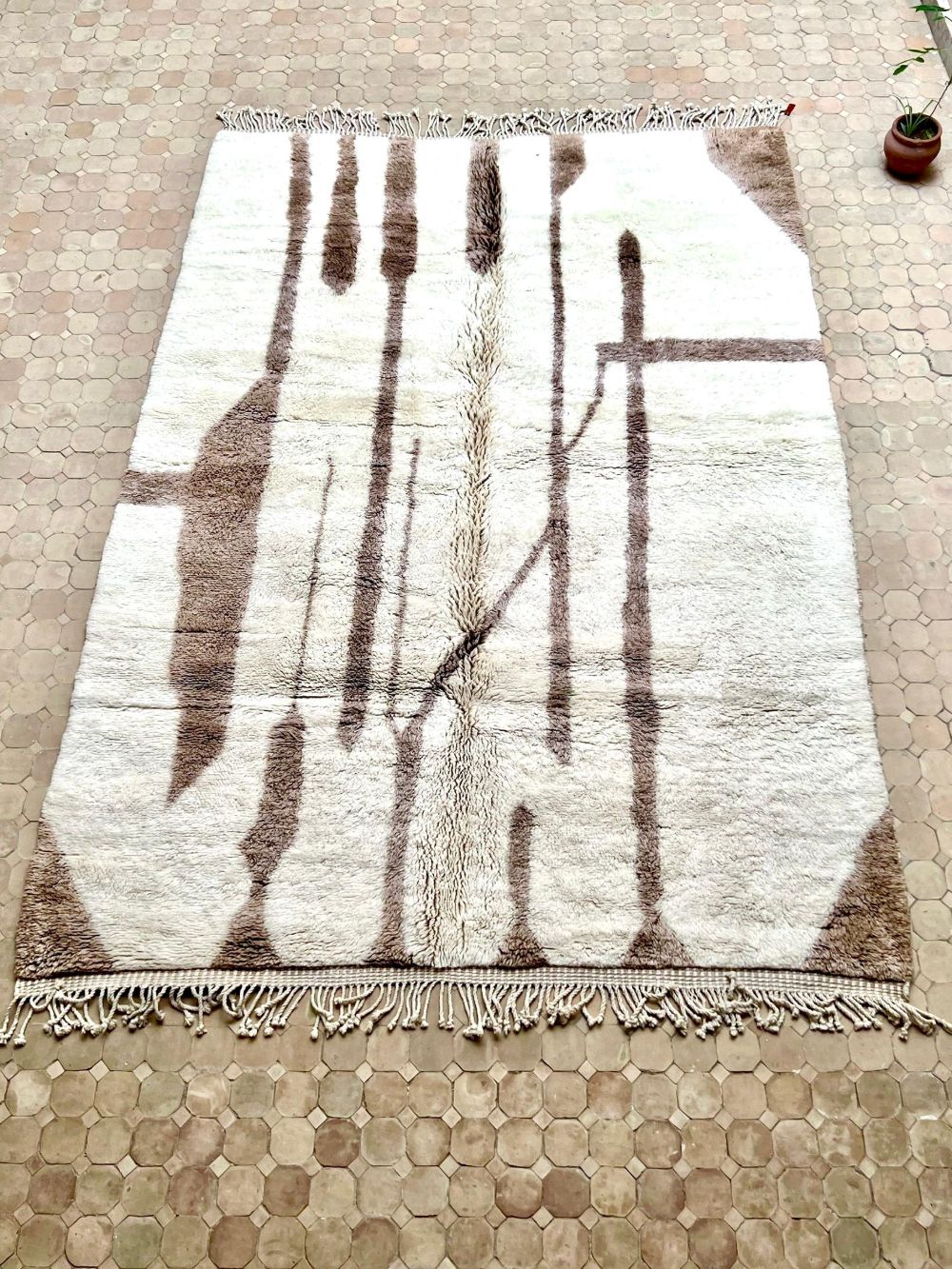 Moroccan Mrirt Rug 305x210cm