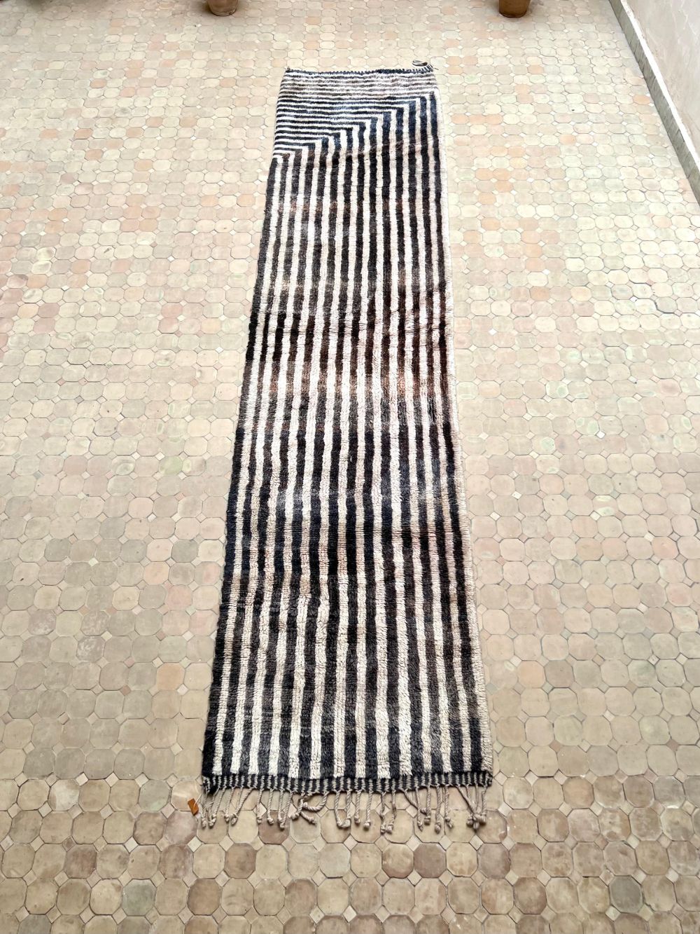 Moroccan Art Deco Mrirt Runner Rug 410x95cm