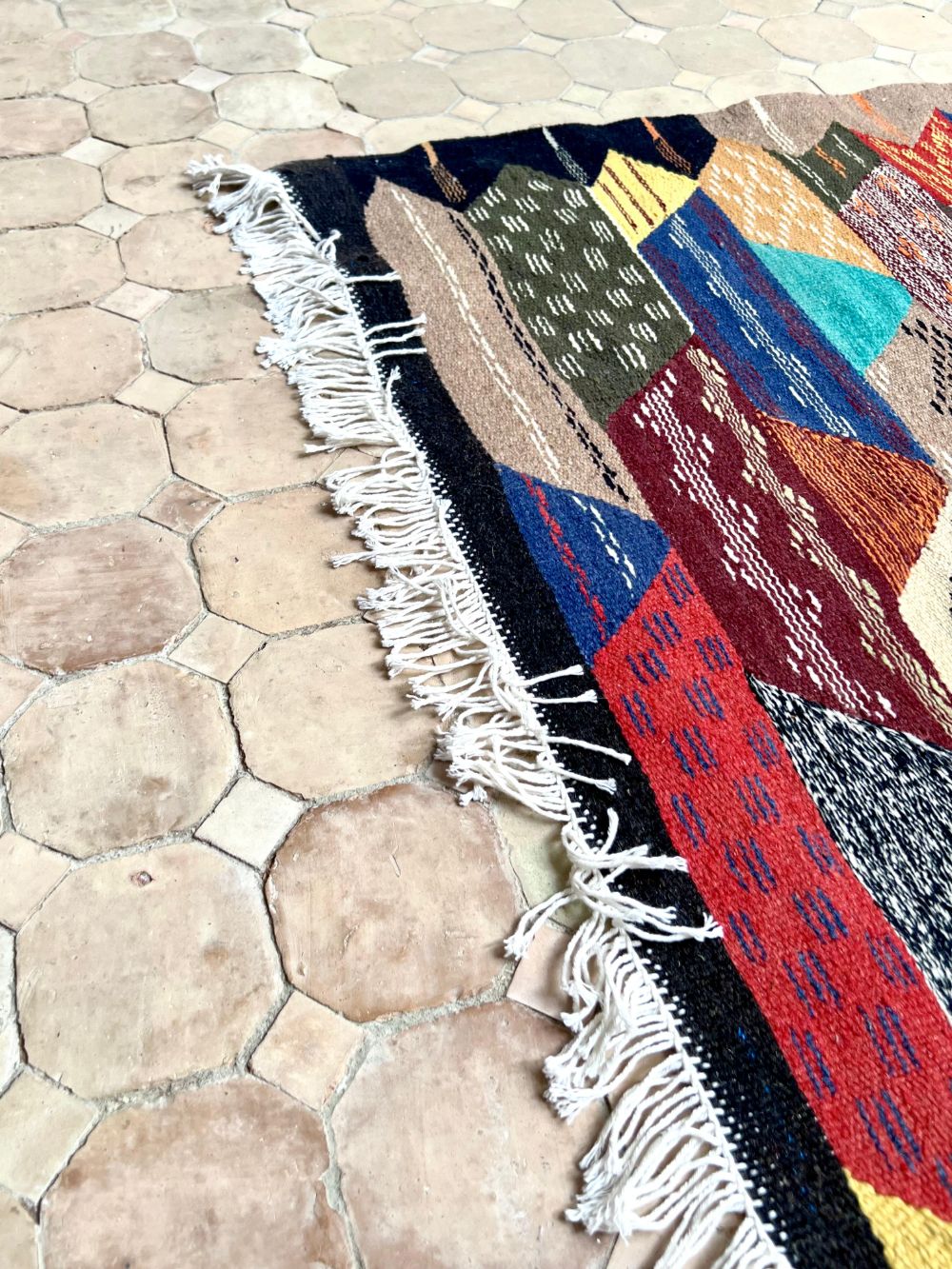 Marokkolainen nukaton matto 305x195cm