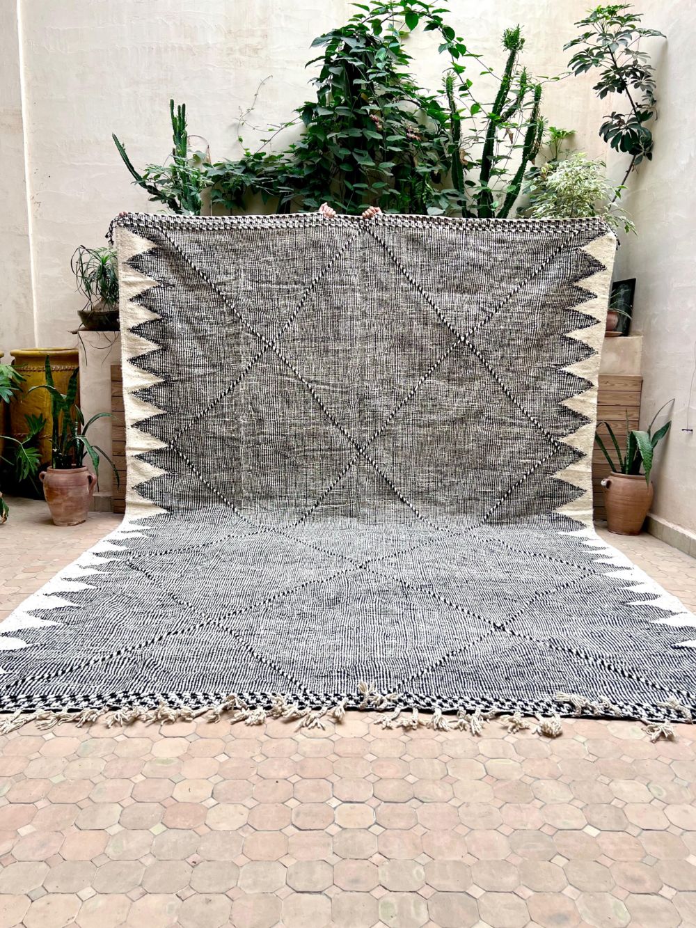 Moroccan Flatweave Rug 400x270cm