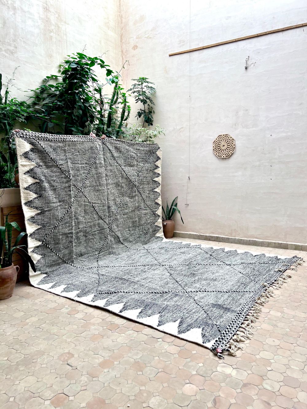 Marokkolainen nukaton matto 400x270cm