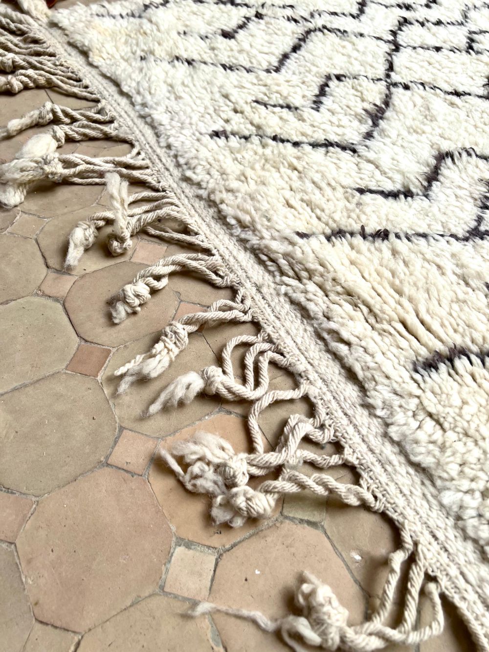 Moroccan Oued Rug 340x255cm