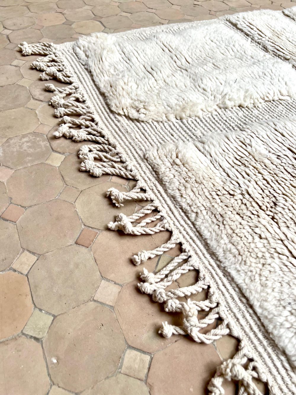 Moroccan Mrirt Rug Polar Bear 310x195cm