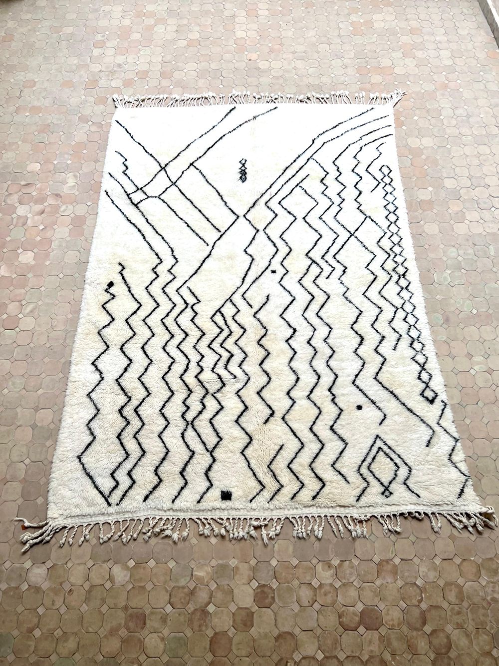 Moroccan Oued Rug 300x210cm